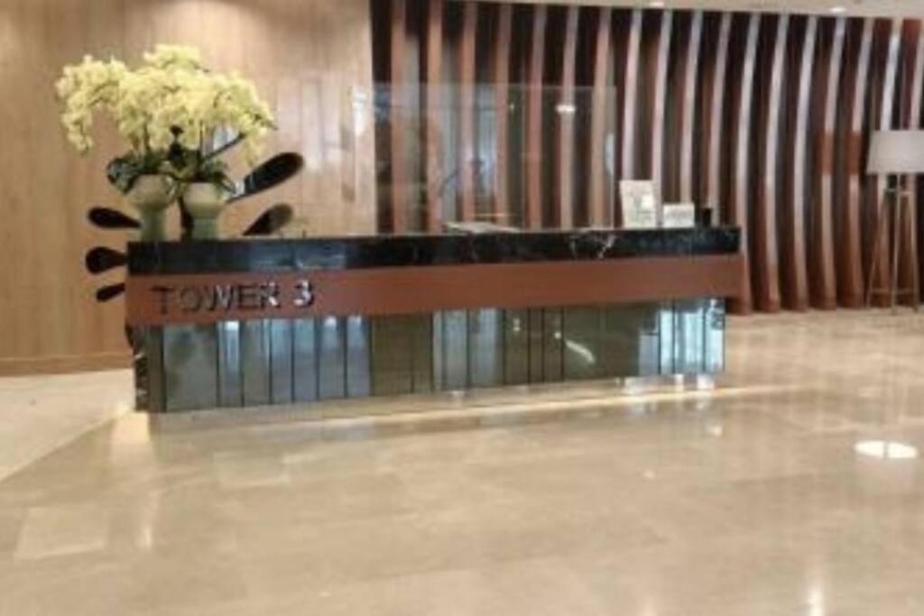Fully Equipped 1Br Condo At Shore2 Near To Moa Манила Экстерьер фото