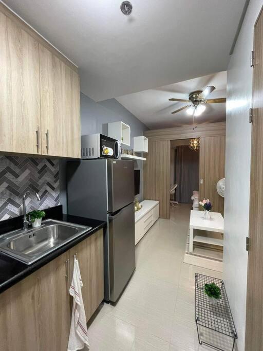 Fully Equipped 1Br Condo At Shore2 Near To Moa Манила Экстерьер фото