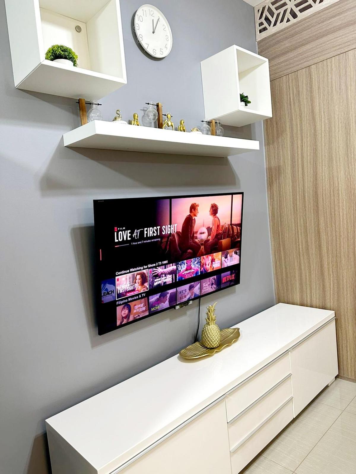 Fully Equipped 1Br Condo At Shore2 Near To Moa Манила Экстерьер фото