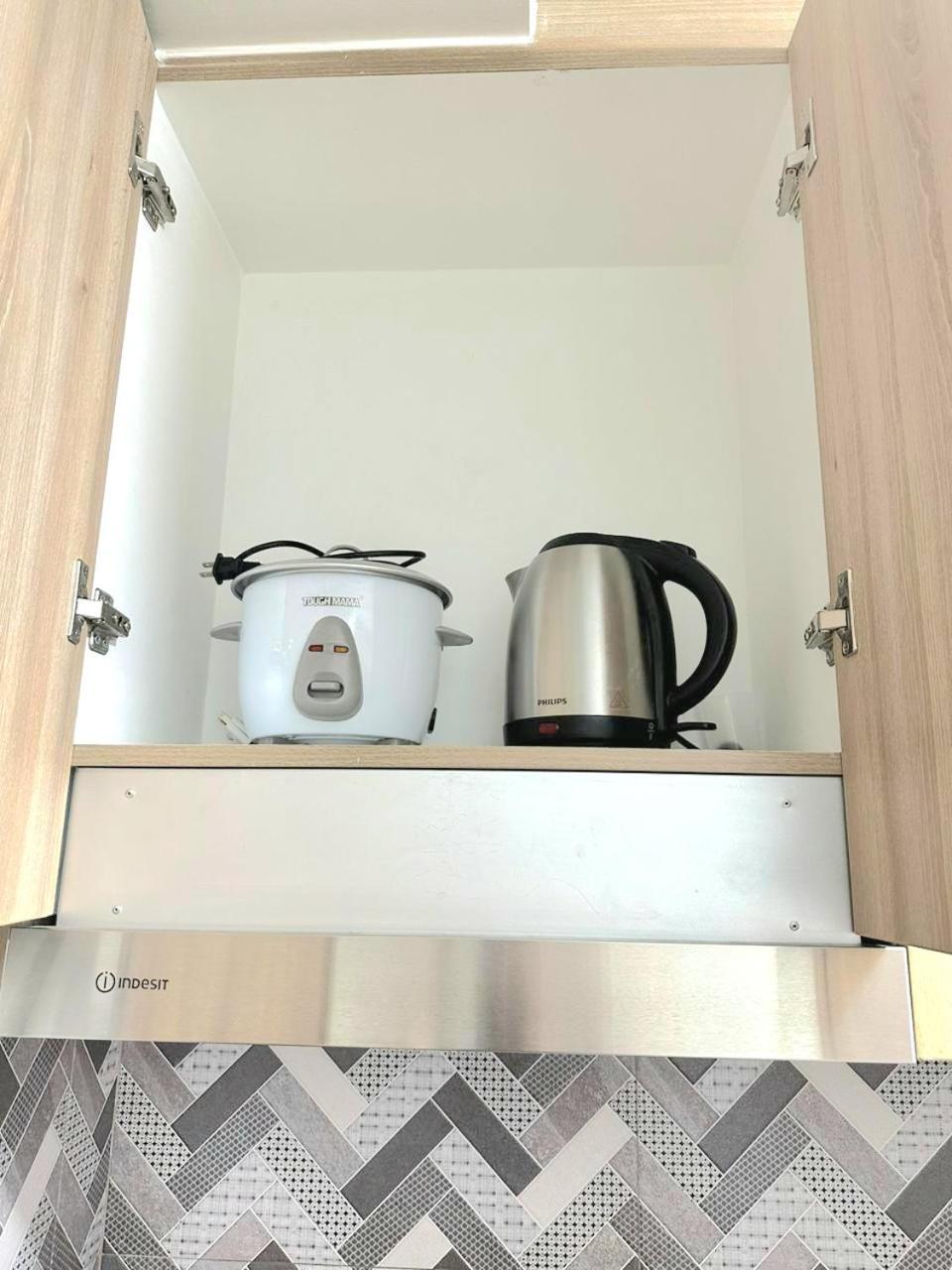 Fully Equipped 1Br Condo At Shore2 Near To Moa Манила Экстерьер фото