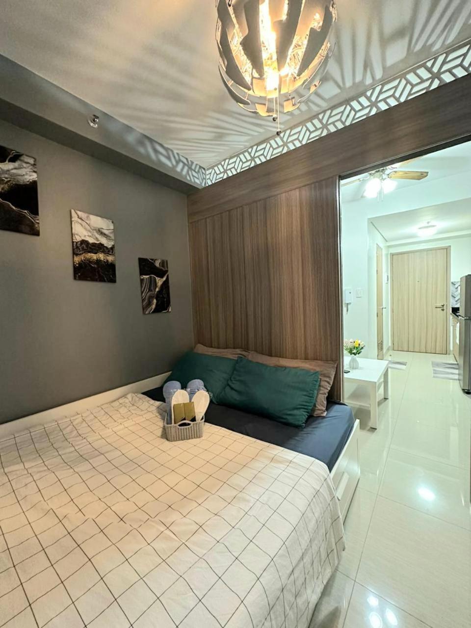 Fully Equipped 1Br Condo At Shore2 Near To Moa Манила Экстерьер фото